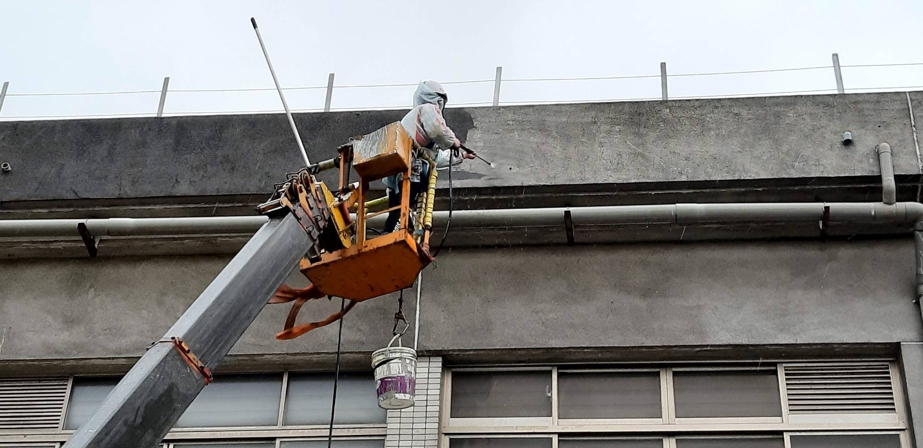 桃園市大溪區日商松下電器廠房外牆清洗